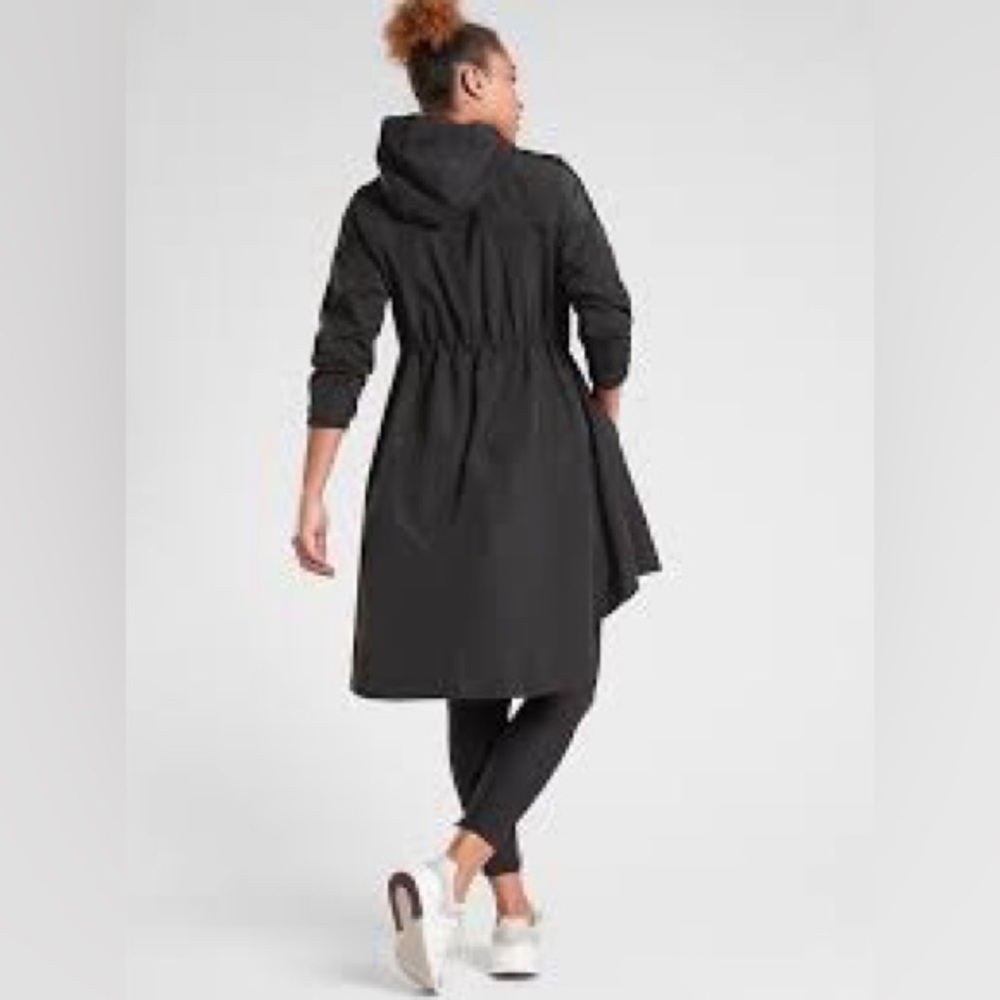 Athleta Solar Wind & Rain Anorak Jacket, Grey/Silver Medium Tall - Picture 2 of 15
